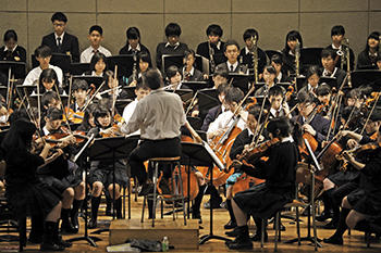 関東学院中学校_学内最大規模を誇るオーケストラ部