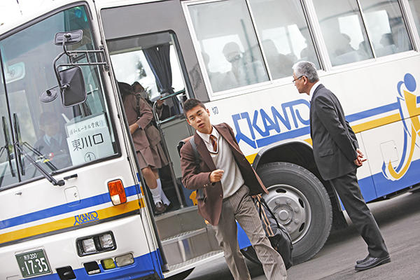 浦和ルーテル学院_「北浦和駅」や「東川口駅」からはスクールバスも運行しています。