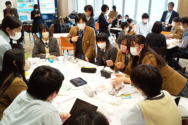 【品川女子学院】初の共学校で生理講座