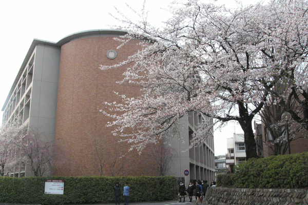 私学の魂『桜美林中学校・高等学校』4月・小6統一合判・解答解...