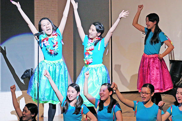 大妻中野中学校・高等学校_合唱部の定期演奏会での一幕♪