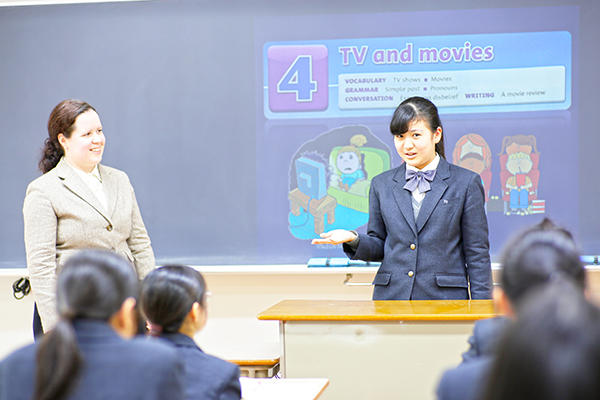 神田女学園_「グローバルクラス」の授業の様子
