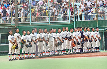 関東学院中学校_若松先生が部長を務める野球部