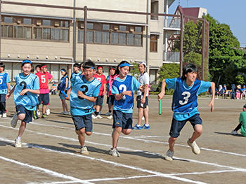 国立音楽_5月に実施される体育祭。毎年、白熱の戦いが繰り広げられる