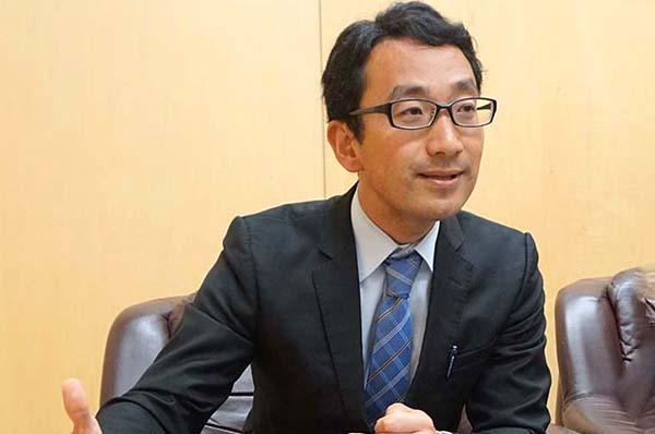 ニ松學舍柏_学年主任_森寿直先生