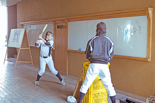 桜丘中学校_タブレットは部活動でも大活躍!