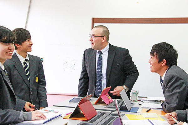 桜丘中学校_桜丘のICT教育は確実に進化しています。
