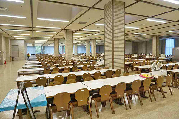 聖徳大学附属女子中学校_食堂(じきどう)