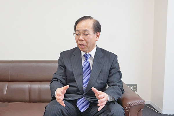 足立学園中学校_副校長 三澤幹雄先生