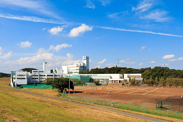 江戸川取手_広大なキャンパスの一部