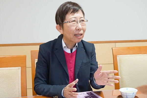晃華学園_宗務部長・理科教諭 田中幸先生