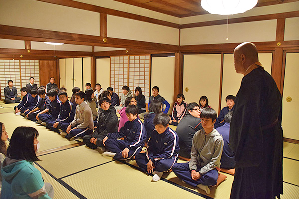 ニ松學舍柏_「古都の教室」では京都・奈良を訪問。