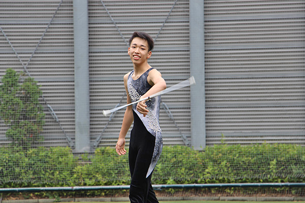 桜丘中学校_タレントショーにはバトントワリングの世界大会で優秀するツワモノも!