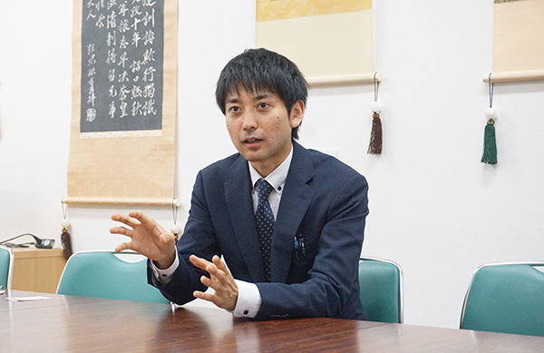 狭山ヶ丘_英語科 石井駿先生