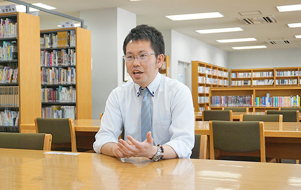 東京電機_ラーメンLab担当の星野先生