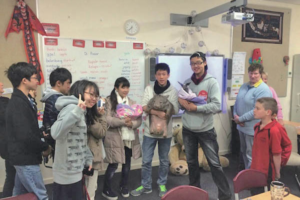 八王子学園_中3オーストラリア「海外研修」。10泊12日すべてを一人でホームステイ。