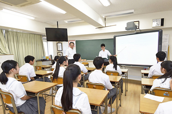武蔵野東_探究科の授業