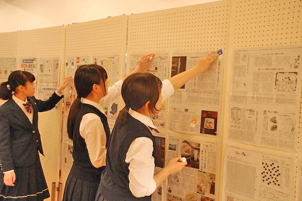 東京女子学園_シールを貼り、地球が抱える課題を分類します。