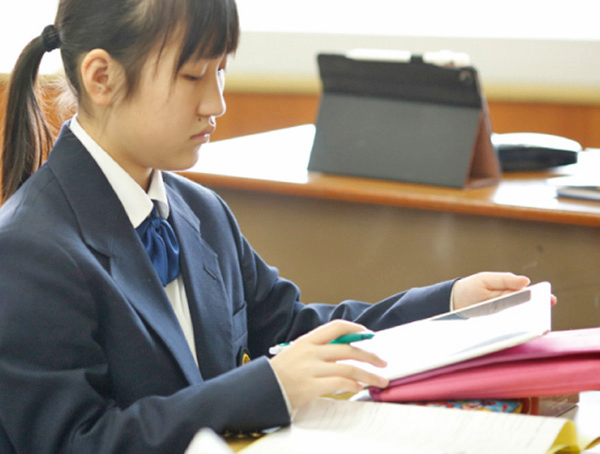 東京成徳_ICTの活用で授業にもさまざまな変化が!