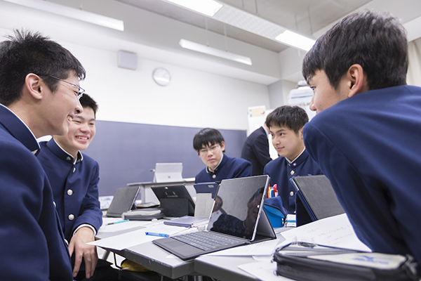 足立学園中学校・高等学校2019