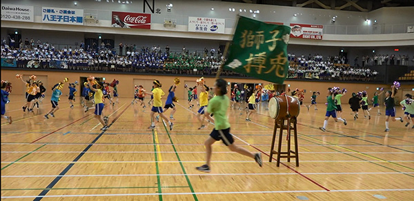 晃華_全学年が気持ちを一つにする応援合戦