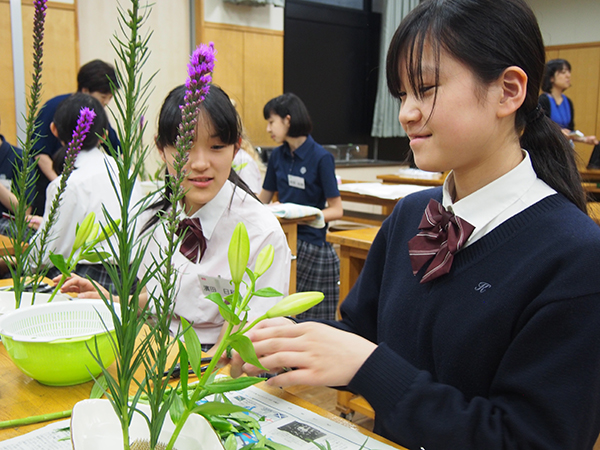 国本女子_華道部や茶道部も人気