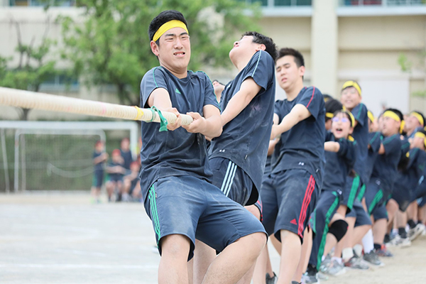 森村学園_5月の体育祭。力を出し切るために一体となれれば勝ち!