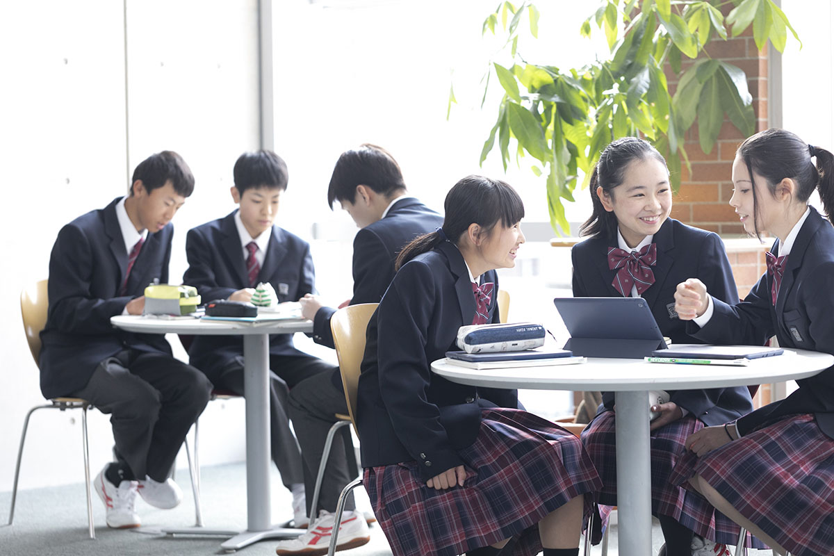 高等 学院 学校 聖 中学校 女子