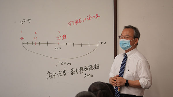 桜丘_大学の講義そのものの早大・樋口教授の授業