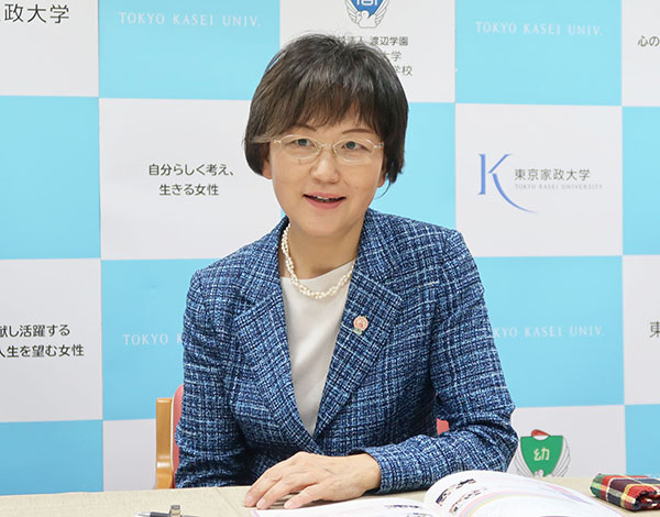 東京家政_中学校校長の賞雅 技子（たかまさ あやこ）先生