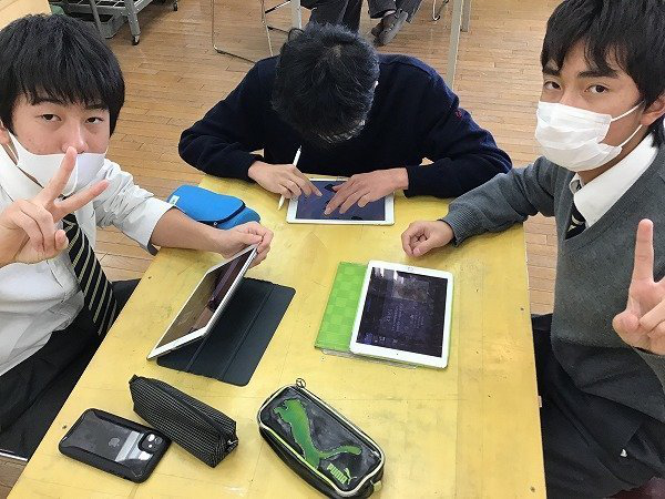 東京成徳大_普段の授業からPBL(問題解決型)学習に取り組み、協働の大切さを学びつつ、自立学習者を育んでいます。