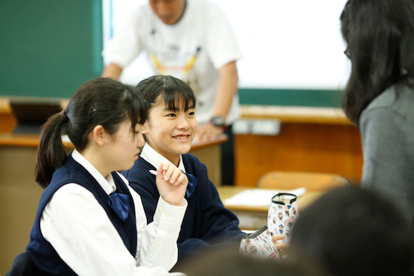 東京成徳大_親子2代で、または兄弟姉妹で通う生徒も多く、在校生にも卒業生にも支持される学校です。