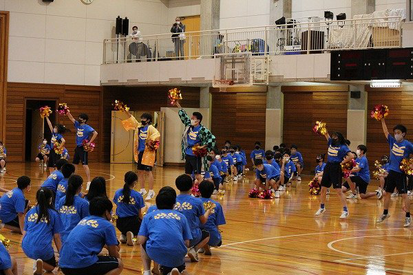 東京成徳大_行事やクラブ活動にも熱心に取り組みます。写真は試行錯誤して行われた2020年度の体育祭の様子。