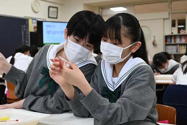 文京学院女子_中１「探究の基礎」：疑問に思ったことをもとに仮説を立てる