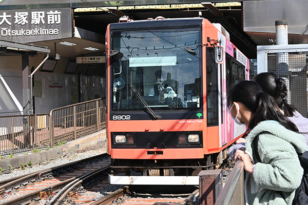 文京学院女子_中１の校外学習「都電の旅」では、フィールドワークを通して検証する