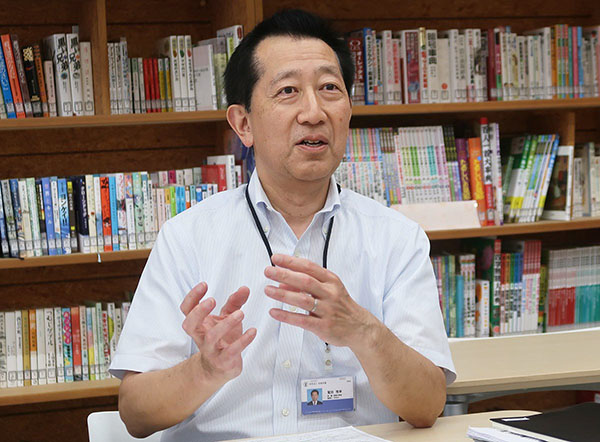 武南_入試広報担当 鷲田雅幸先生