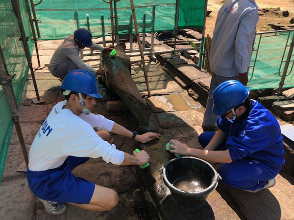 武南_アンコール遺跡修復作業体験