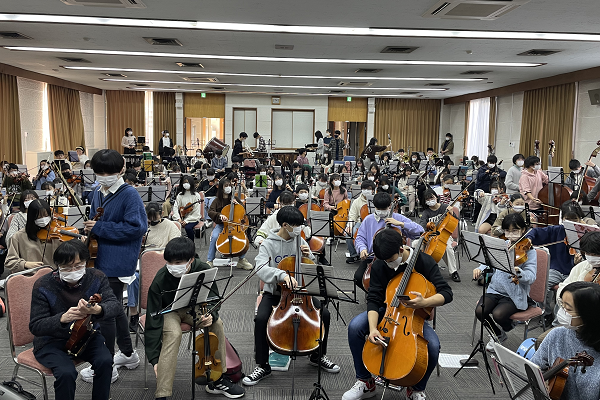 関東学院_オーケストラ部の練習風景