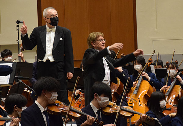 関東学院_シュミット先生との演奏会