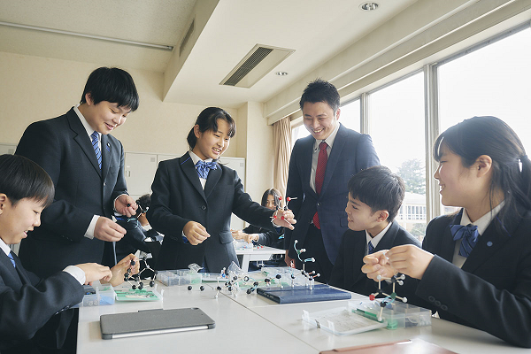 三田国際学園中学校・高等学校2023