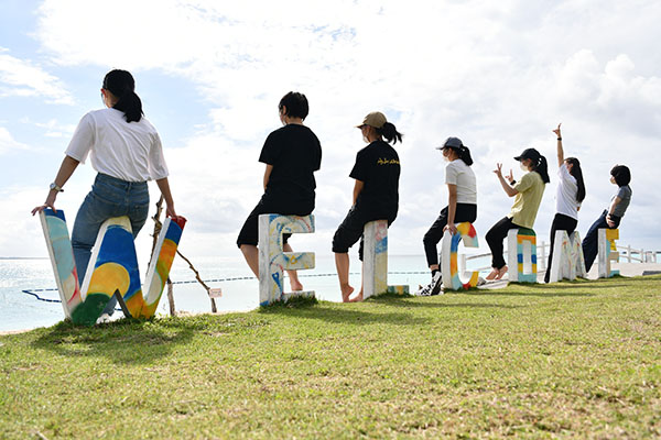 鷗友学園女子_沖縄修学旅行は戦争の歴史を学び、平和を考える「心の旅」でもある