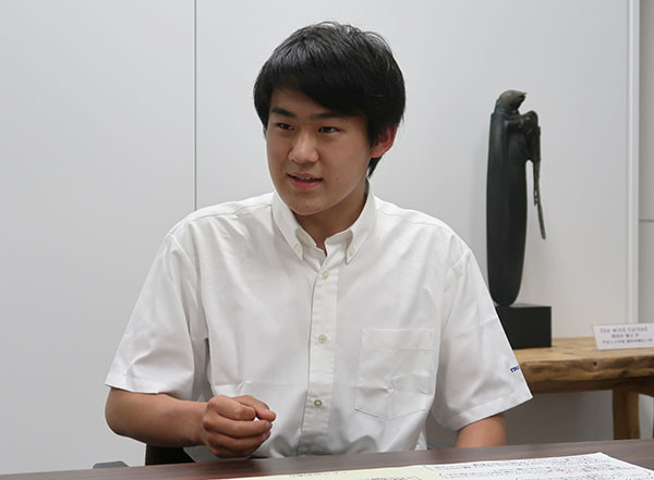 東京電機大_「毎朝、通学途中の公園でアリを観察しています」(牧野さん)