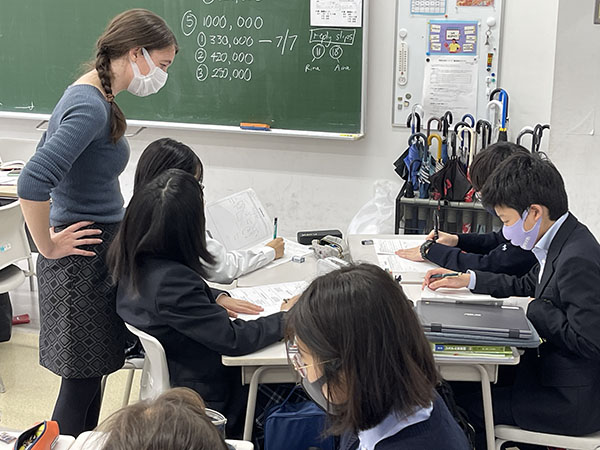 開智日本橋_インターナショナルスクールのような雰囲気も漂う校内