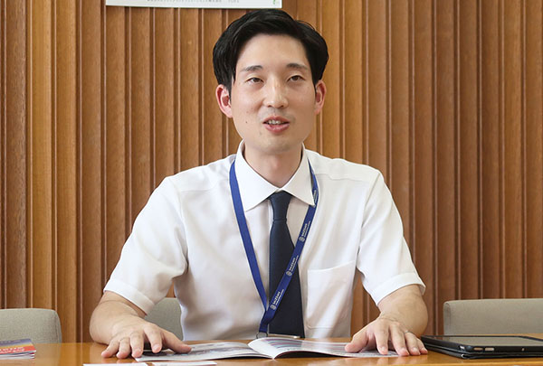サレジアン国際_宮島健太郎先生(社会科・宗教科)