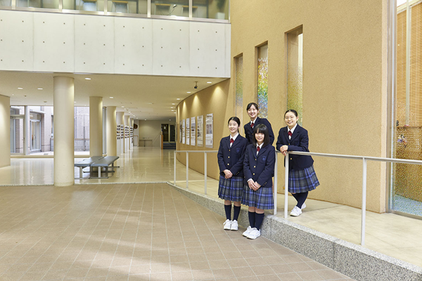 麴町学園女子中学校高等学校2025