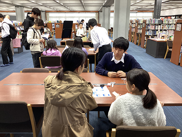 国学院久我山_2025年度の文化祭も受験生親子で賑わいました