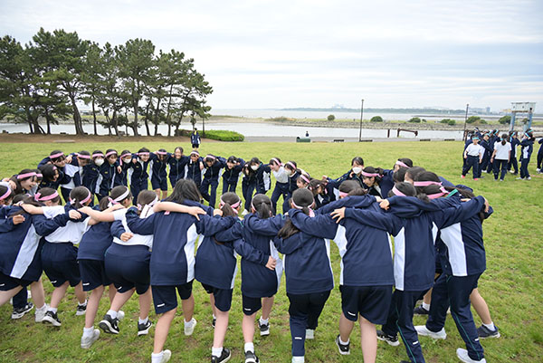 共立女子_GWに行われる「校外オリエンテーション」にて。チームビルディングの始まりだ