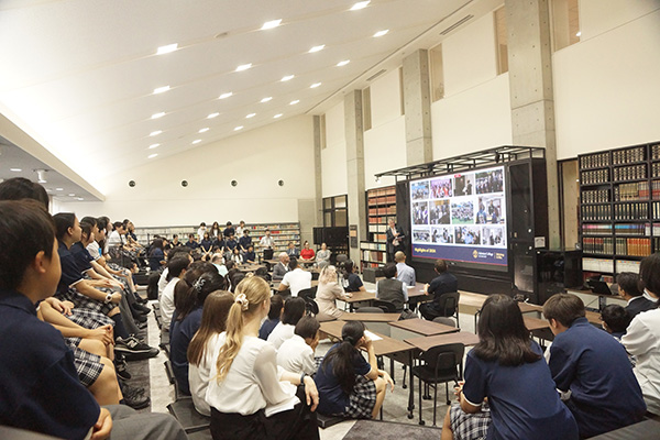 サレジアン世田谷_図書館「LIBERA」は、同校の学びの柱となるPBL型授業でも大いに活用されています